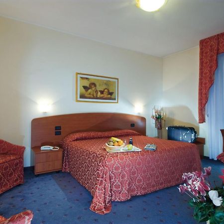 Hotel Terme Belsoggiorno Abano Terme Exteriör bild