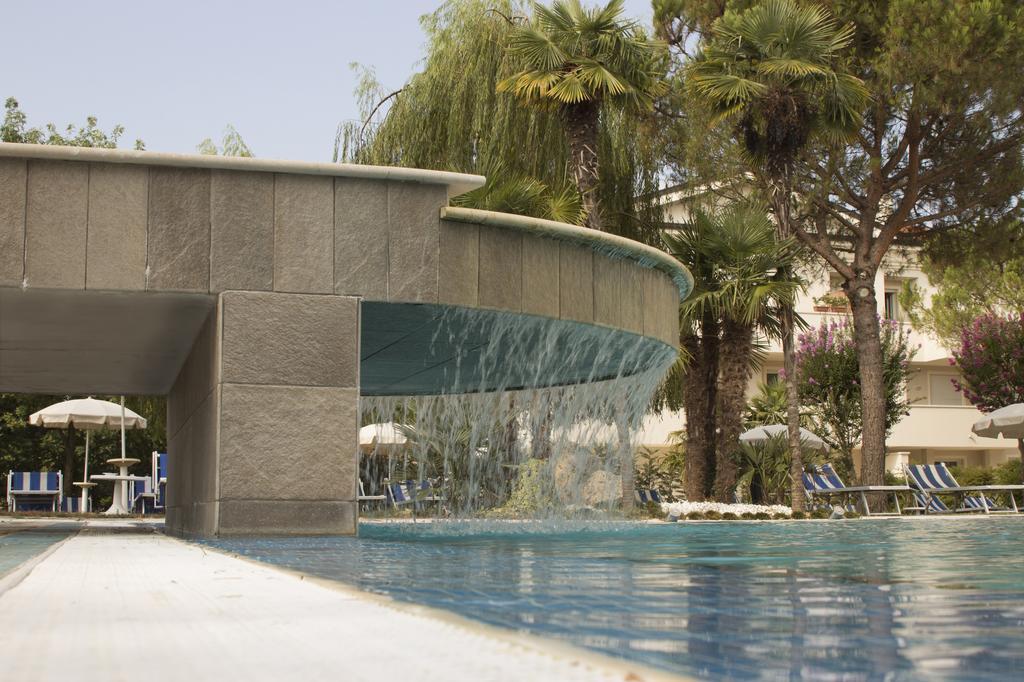 Hotel Terme Belsoggiorno Abano Terme Exteriör bild